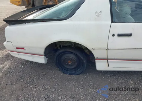 1985 Pontiac Firebird Trans Am from USA, damaged, VIN 1G2FW87F6FN236136